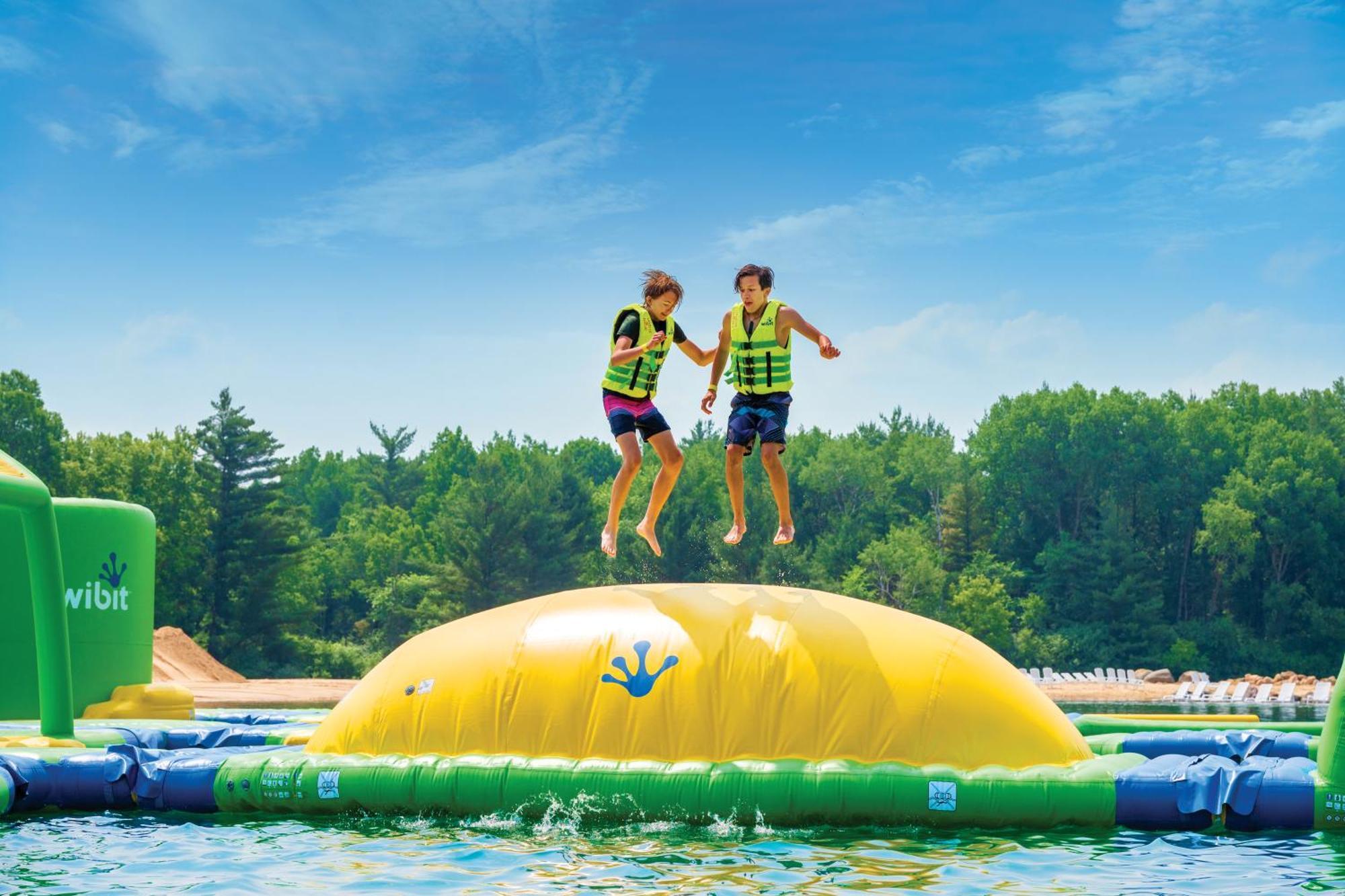 Aloha Beach Resort Lake Delton Exterior foto