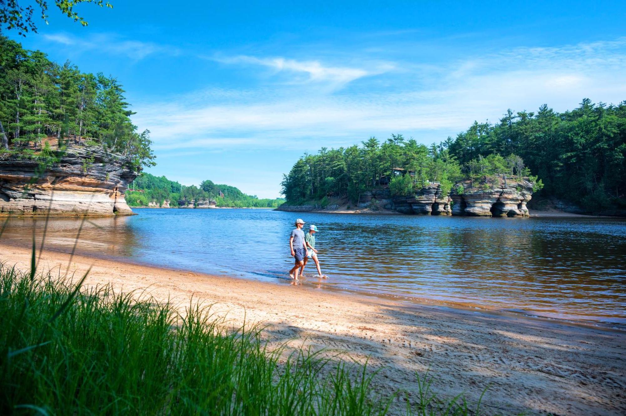 Aloha Beach Resort Lake Delton Exterior foto